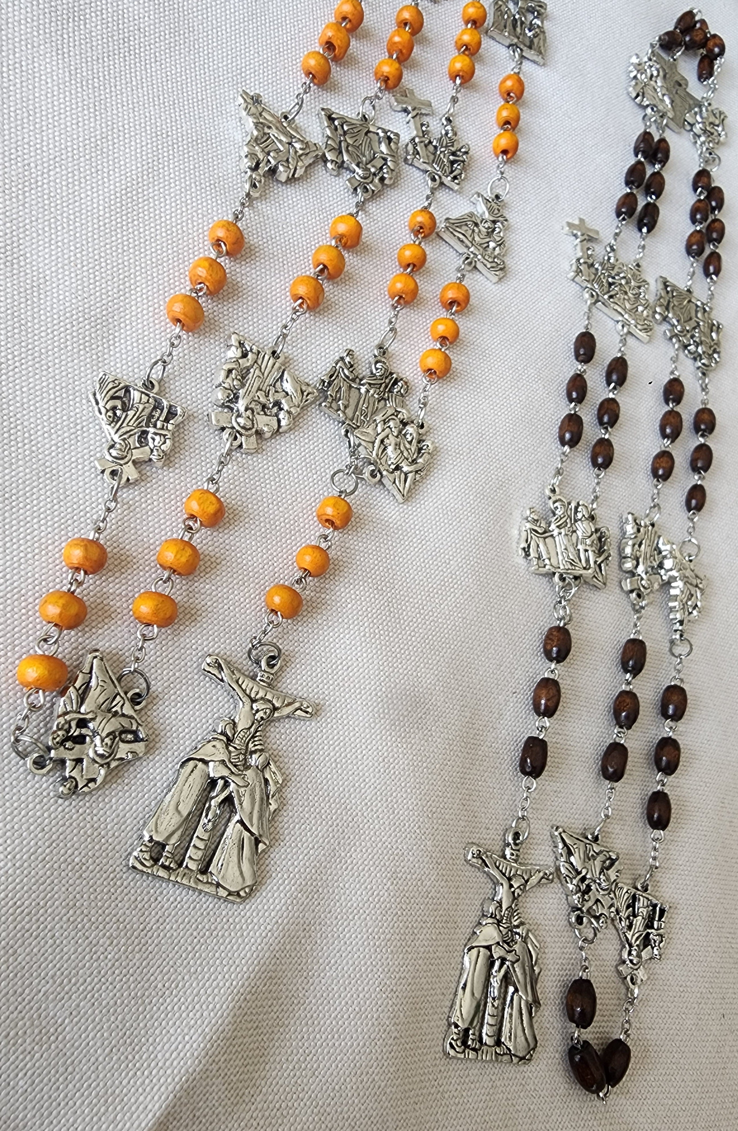 Handcrafted Wooden Bead Stations of the Cross Rosary Chaplet – Passion of Christ Devotional with Jute Pouch
