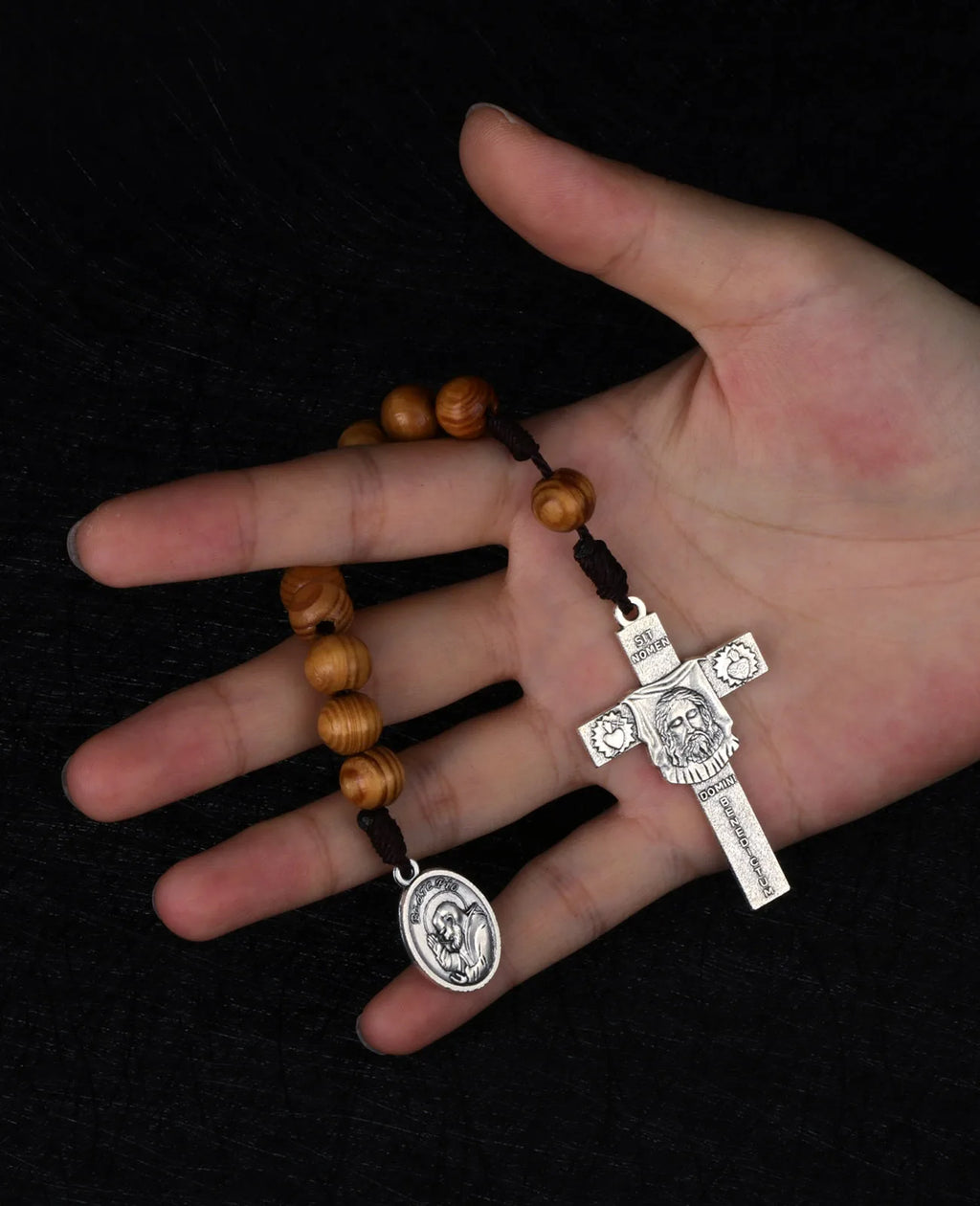 Holy Face Reparation Pocket Rosary with Padre Pio Medal – Handmade Wooden One Decade Prayer Beads