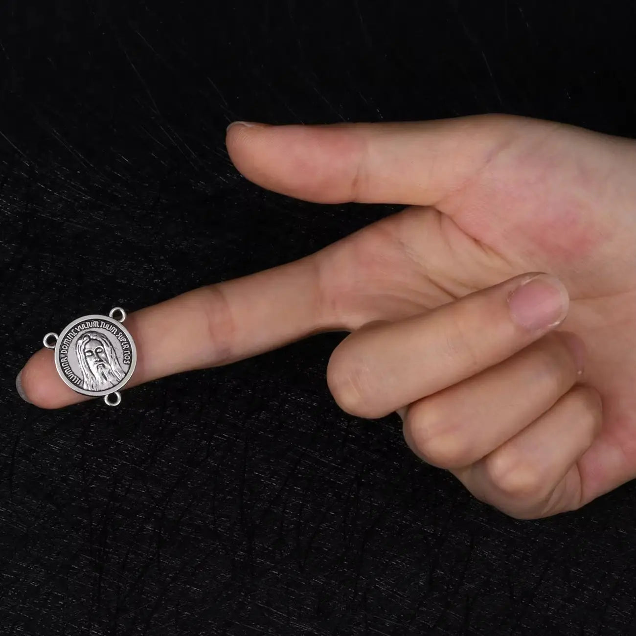 30-Piece Holy Face of Jesus Medals – Shroud of Turin Devotion, Eucharistic Back, Catholic Devotional