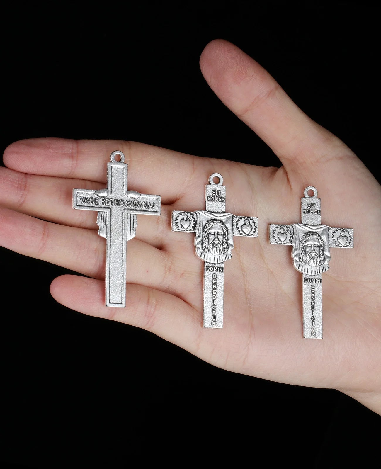 Holy Face of Jesus Reparation Cross – Veronica’s Veil Crucifix | DOMINI BENEDICTUM | 5-Pieces